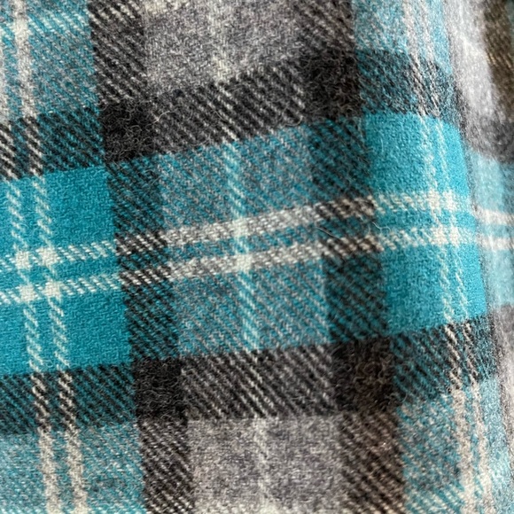 Talbots flannel wool plaid skirt. Size 12. Teal, black and gray plaid. - Picture 3 of 3
